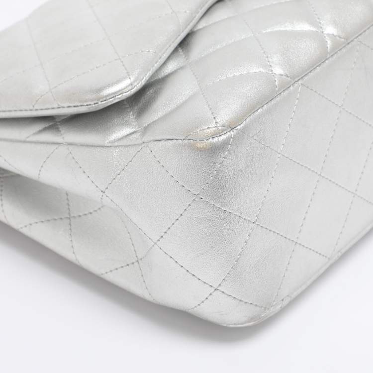 Pre Owned Chanel Silver Quilted Leather Jumbo Classic Single Flap Bag