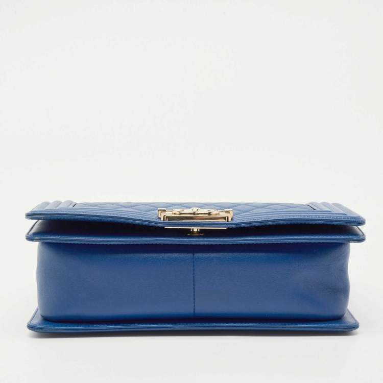 Pre Owned Chanel Navy Blue Quilted Leather Medium Classic Boy Flap Bag
