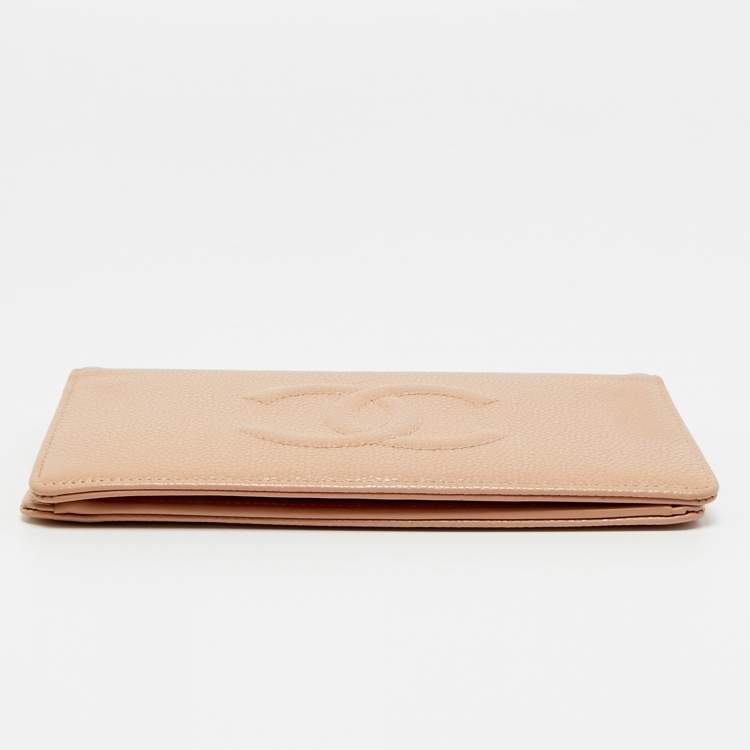 Pre Owned Chanel Beige Caviar Leather CC Bifold Long Wallet