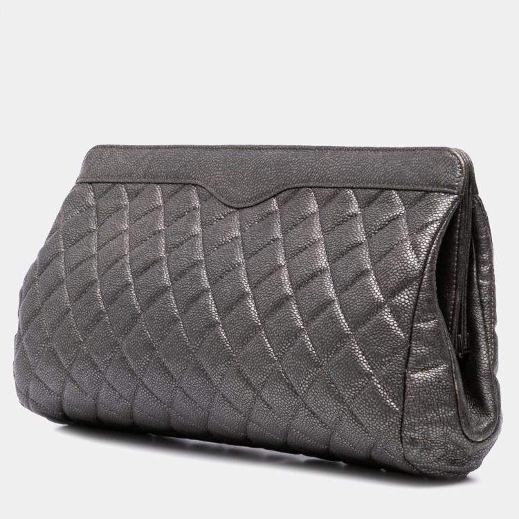 Pre Owned Chanel Silver CC Quilted Metallic Caviar Clutch