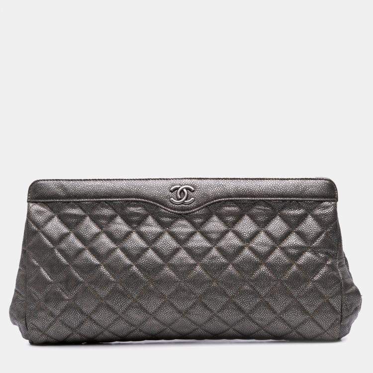 Pre Owned Chanel Silver CC Quilted Metallic Caviar Clutch