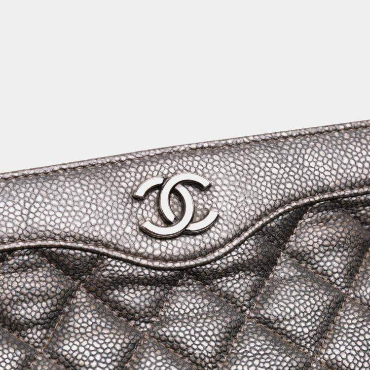 Pre Owned Chanel Silver CC Quilted Metallic Caviar Clutch