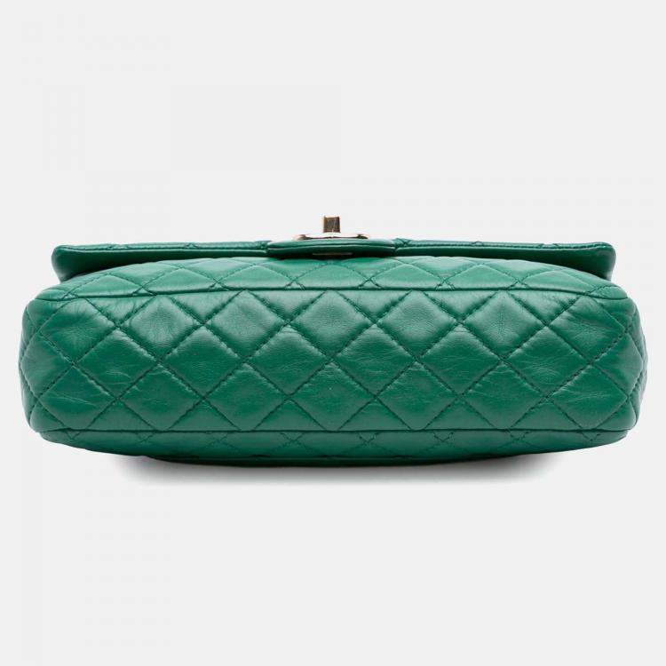 Pre Owned Chanel Green Medium Classic Lambskin Double Flap