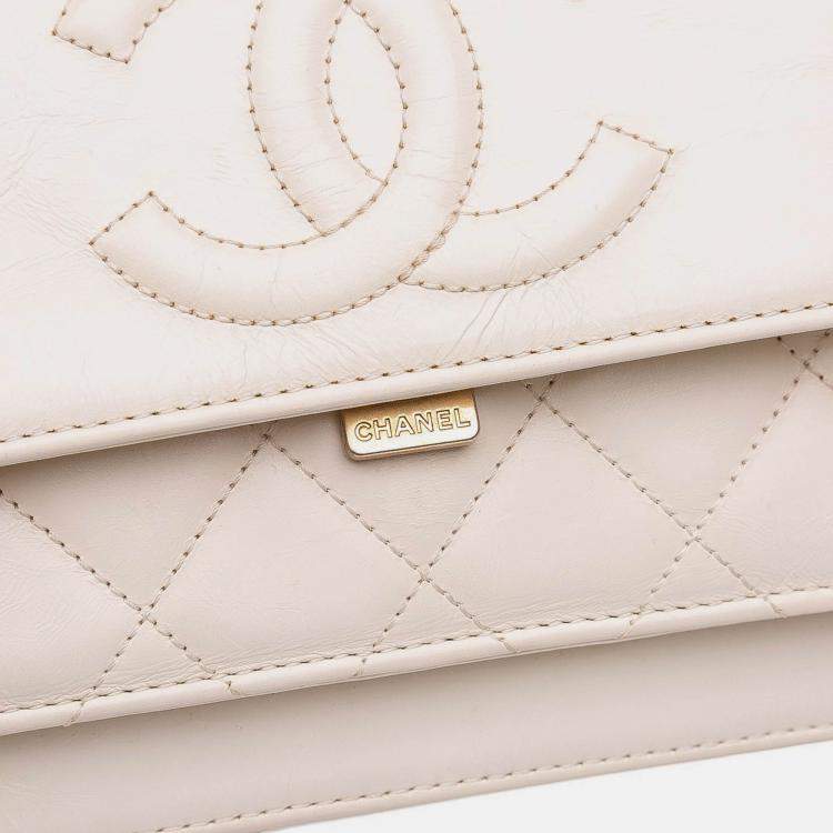 Pre Owned Chanel White Crumpled Calfskin En Vogue Rope Flap