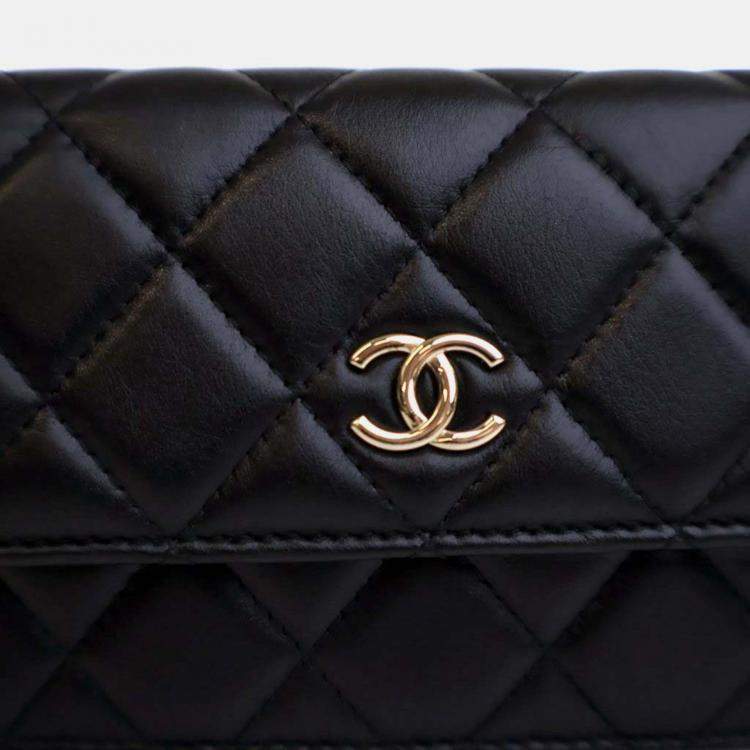 Pre Owned Chanel Maxi Pearls Mini Black Lambskin Clutch On Chain 