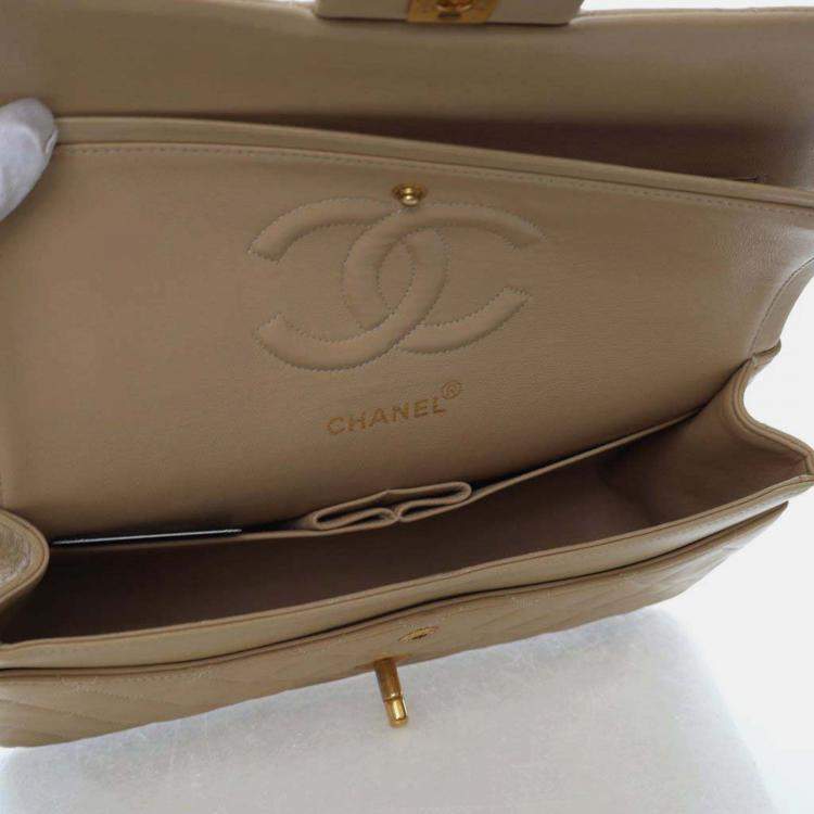 Pre Owned Chanel Classic Flap Medium Beige Lambskin Shoulder Bag