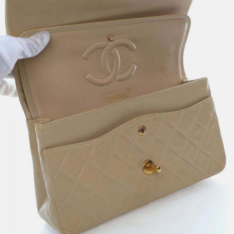 Pre Owned Chanel Classic Flap Medium Beige Lambskin Shoulder Bag