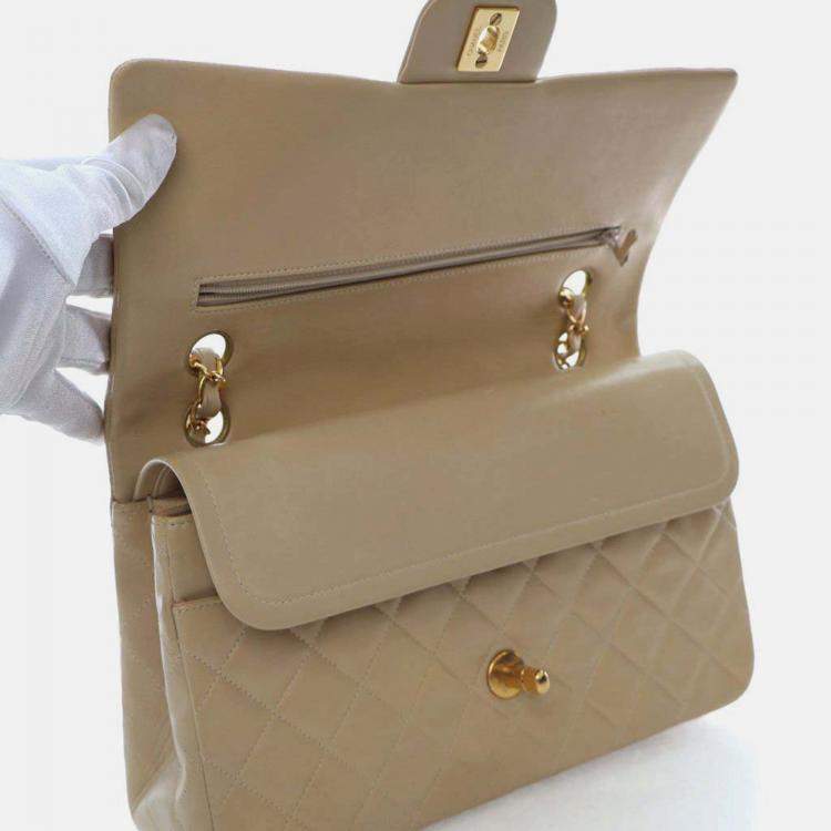 Pre Owned Chanel Classic Flap Medium Beige Lambskin Shoulder Bag