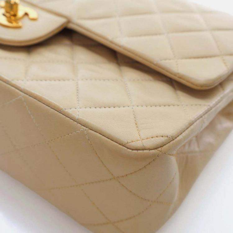 Pre Owned Chanel Classic Flap Medium Beige Lambskin Shoulder Bag