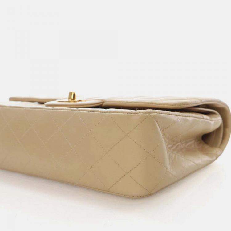 Pre Owned Chanel Classic Flap Medium Beige Lambskin Shoulder Bag