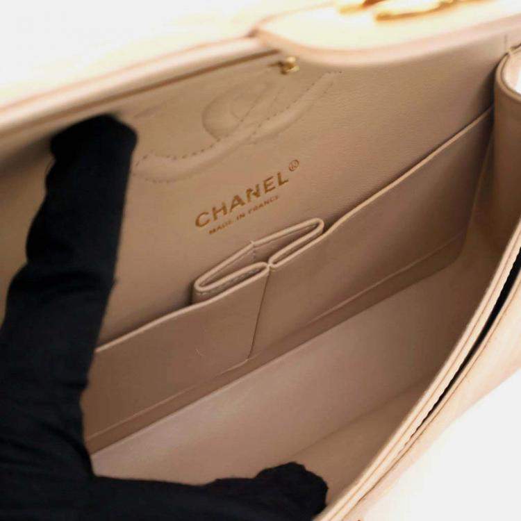 Pre Owned Chanel Classic Double Flap Medium Caviar Leather Shoulder Bag