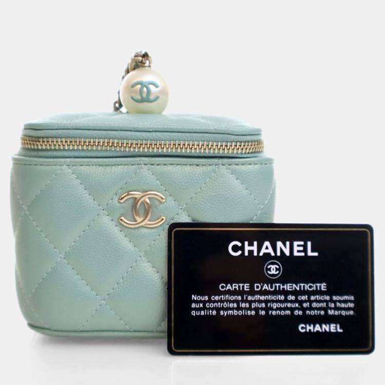 Pre Owned Chanel Pearl On Top Mini Green Caviar Vanity Case