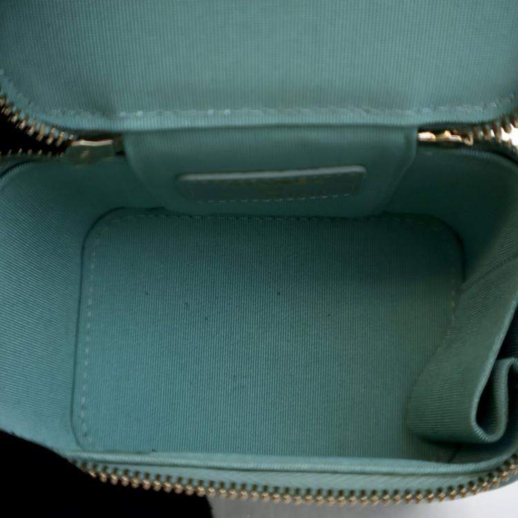 Pre Owned Chanel Pearl On Top Mini Green Caviar Vanity Case