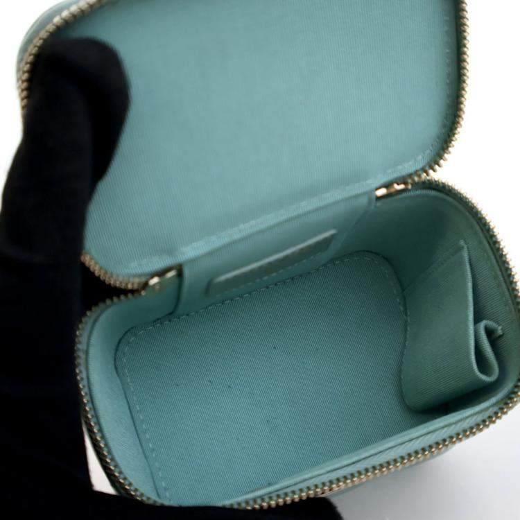 Pre Owned Chanel Pearl On Top Mini Green Caviar Vanity Case