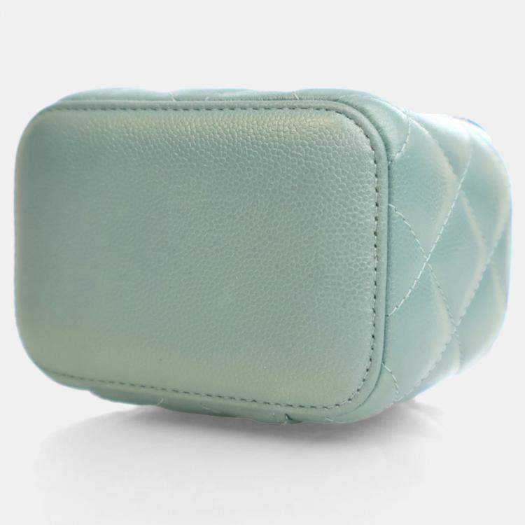 Pre Owned Chanel Pearl On Top Mini Green Caviar Vanity Case