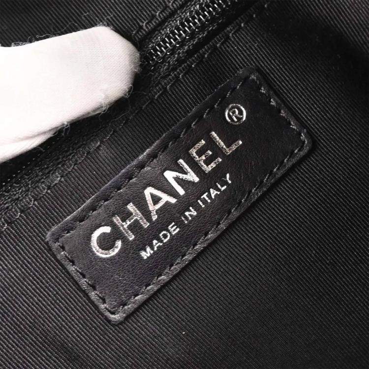 Pre Owned Chanel Chevron Black Lambskin Top Handle Bag