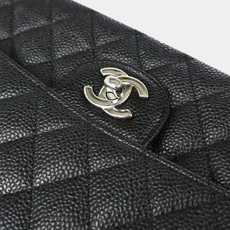Pre Owned Chanel Classic Double Flap Medium Black Caviar Leather Shoulder Bag