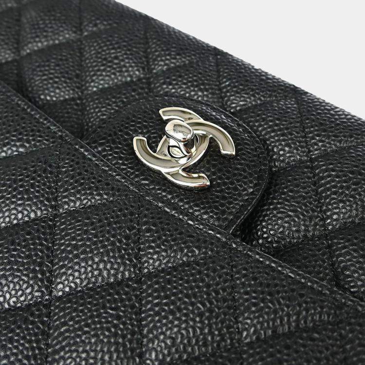 Pre Owned Chanel Classic Double Flap Medium Black Caviar Leather Shoulder Bag