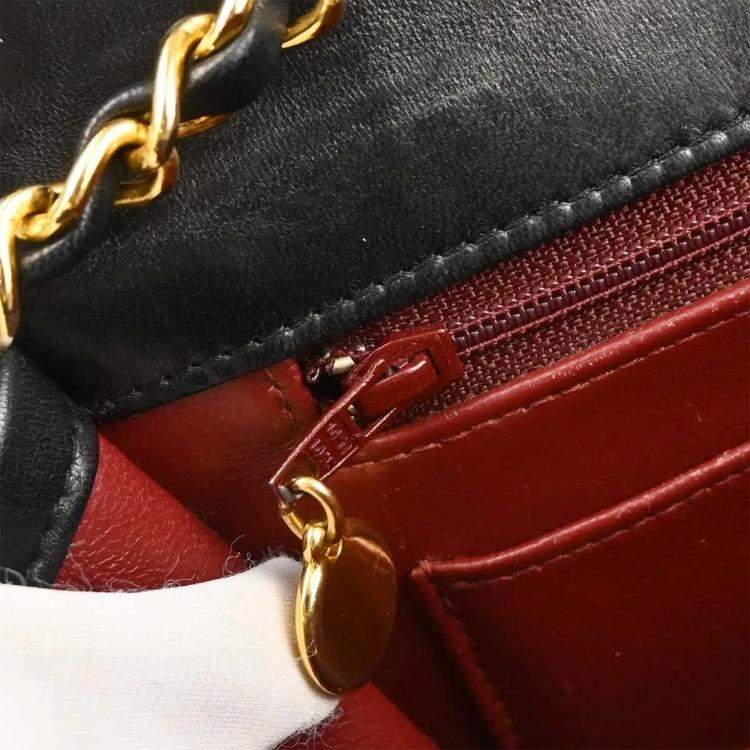 Pre Owned Chanel CC Black Lambskin Shoulder Bag