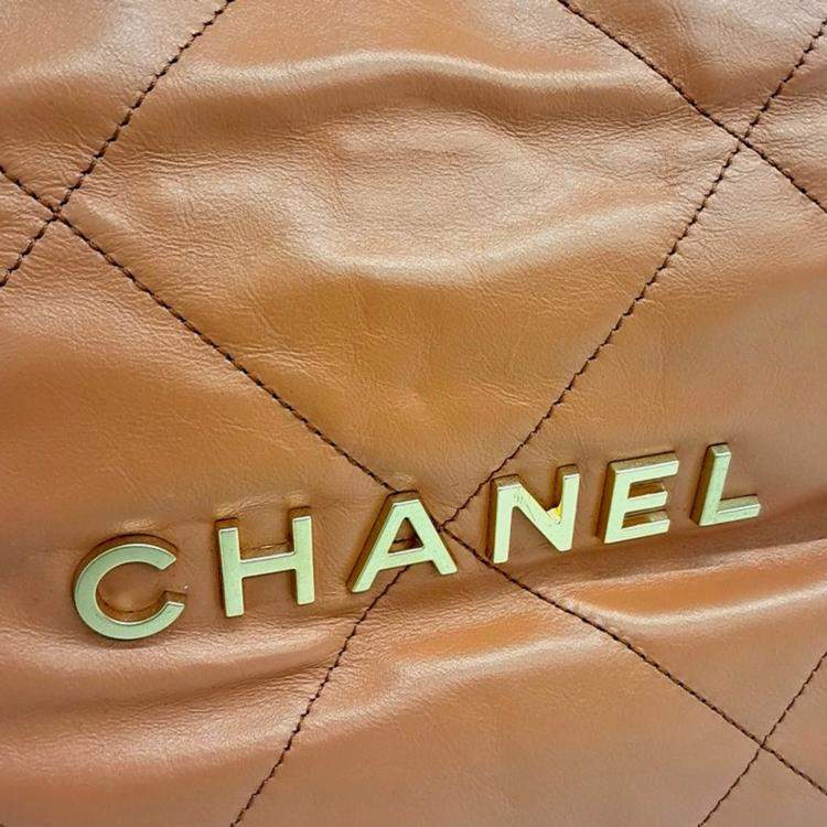 Pre Owned Chanel Orange Leather 22 Bag 30