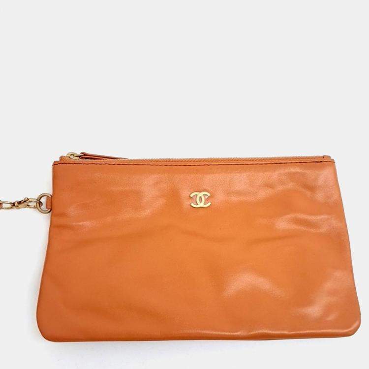 Pre Owned Chanel Orange Leather 22 Bag 30
