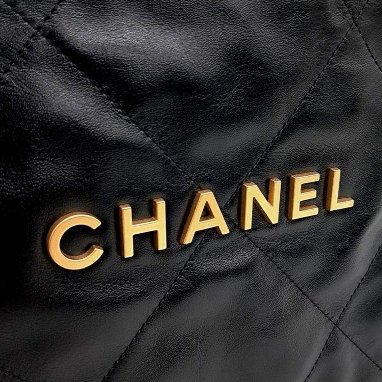 Pre Owned Chanel Black Leather 22 Bag