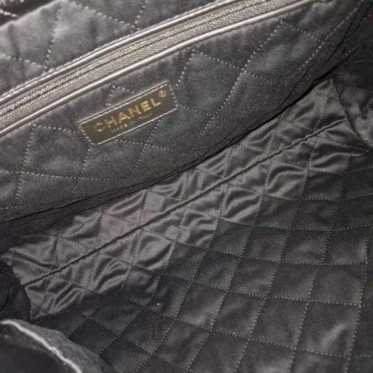 Pre Owned Chanel Black Leather 22 Bag