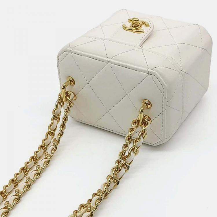 Pre Owned Chanel White Leather Vanity Mini Crossbody Bag