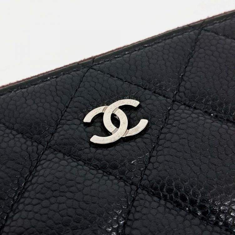 Pre Owned Chanel Black Caviar Leather Clutch Large