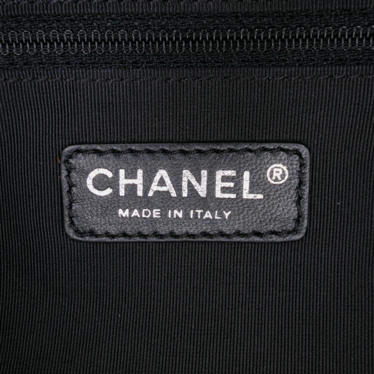 Pre Owned Chanel Cream CC Quilted Lambskin Zip Shoulder Bag