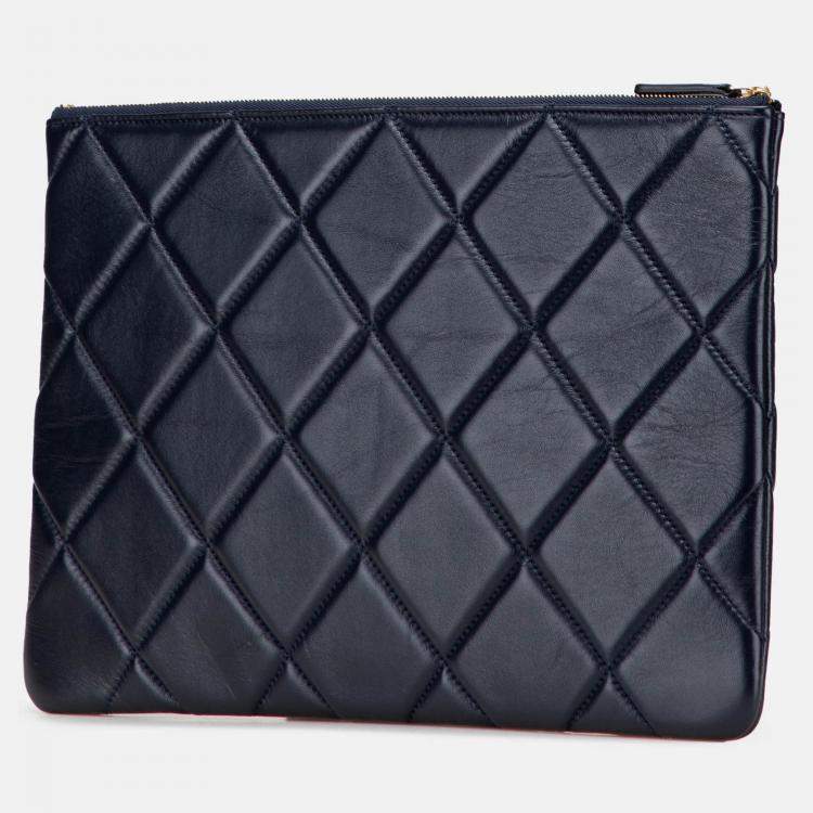 Pre Owned Chanel Navy Blue CC Large Quilted Lambskin O Case Clutch