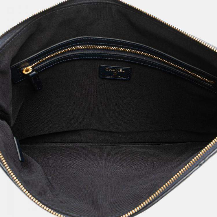 Pre Owned Chanel Navy Blue CC Large Quilted Lambskin O Case Clutch