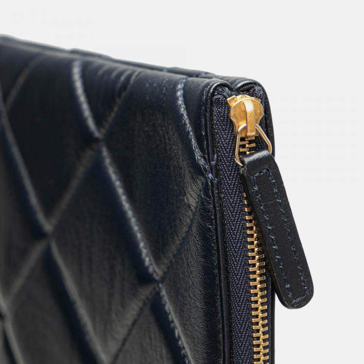Pre Owned Chanel Navy Blue CC Large Quilted Lambskin O Case Clutch
