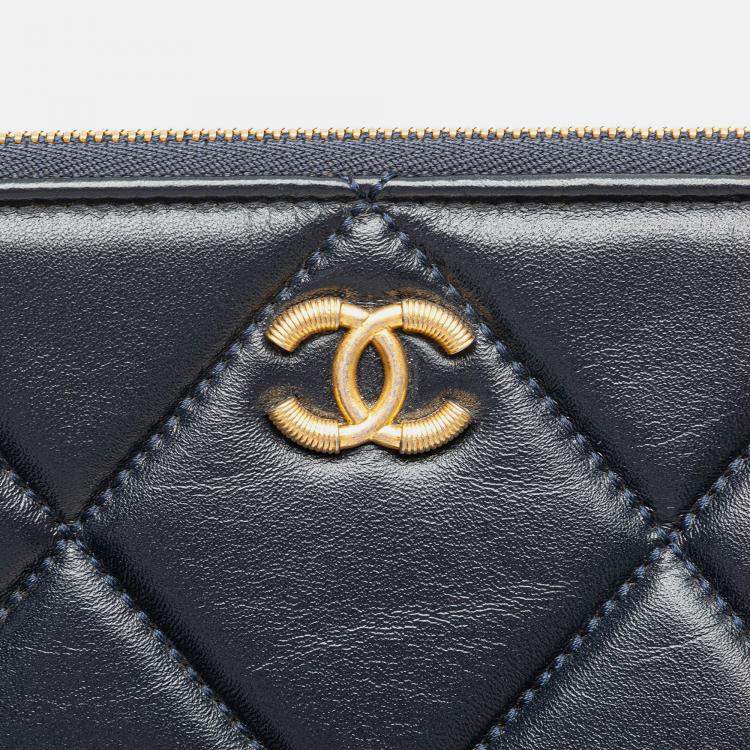 Pre Owned Chanel Navy Blue CC Large Quilted Lambskin O Case Clutch