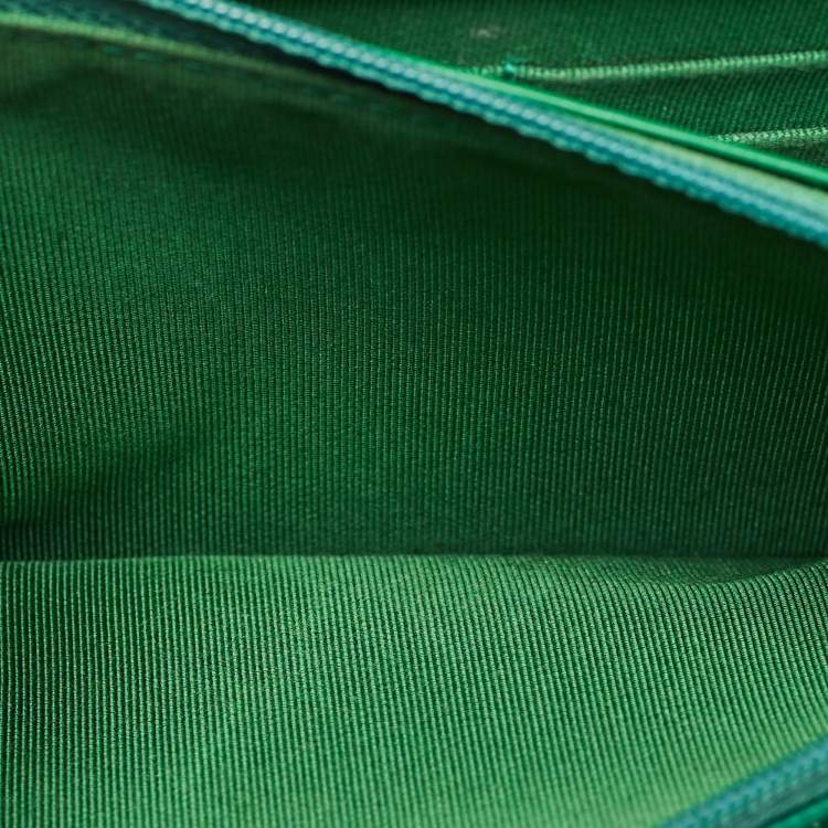 Pre Owned Chanel Green Quilted Caviar Leather Classic Wallet on Chain