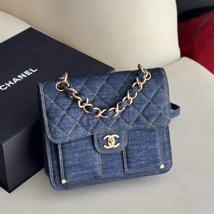 Pre Owned Chanel 23S Denim Messenger Shoulder Bag