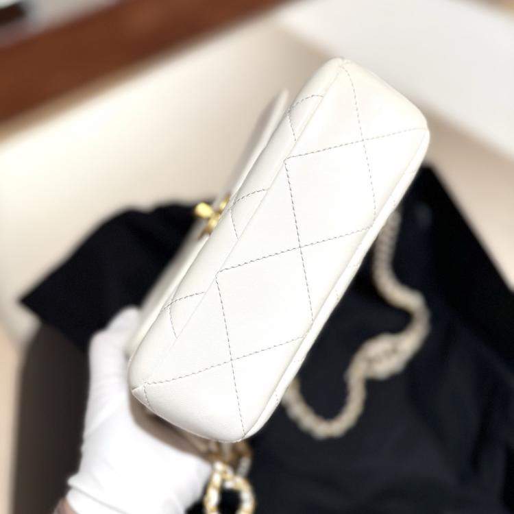 Pre Owned Chanel Ado White Quilted Leather Backpack