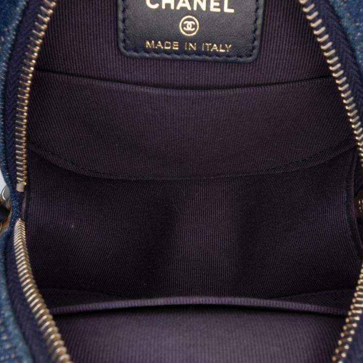 Pre Owned Chanel Blue Denim 19 Round Clutch with Chain