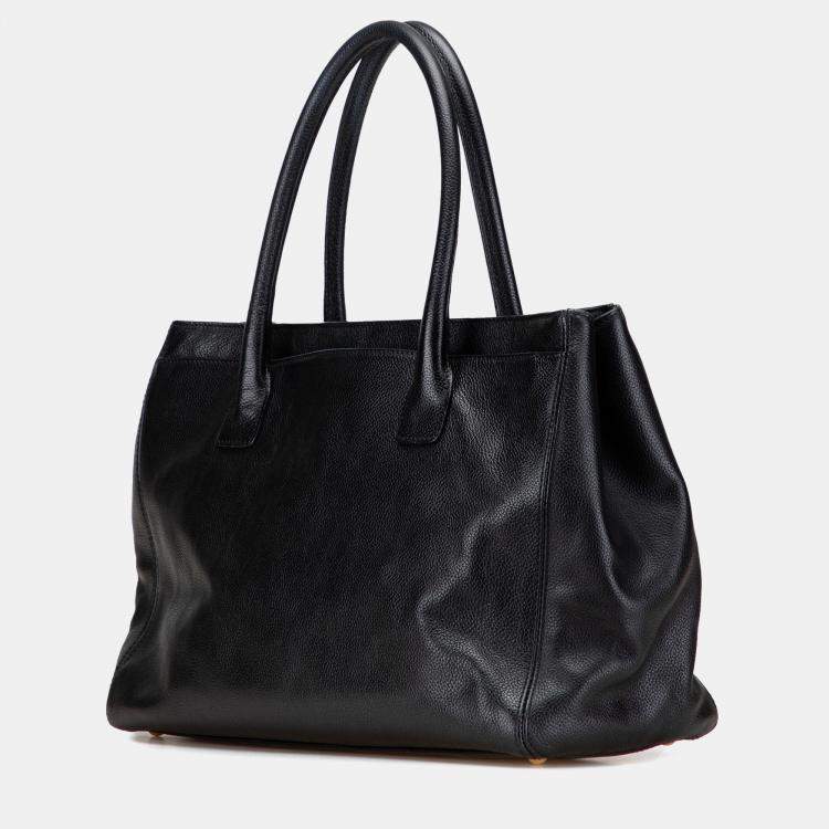 Pre Owned Chanel Black Medium Calfskin Executive Cerf Tote