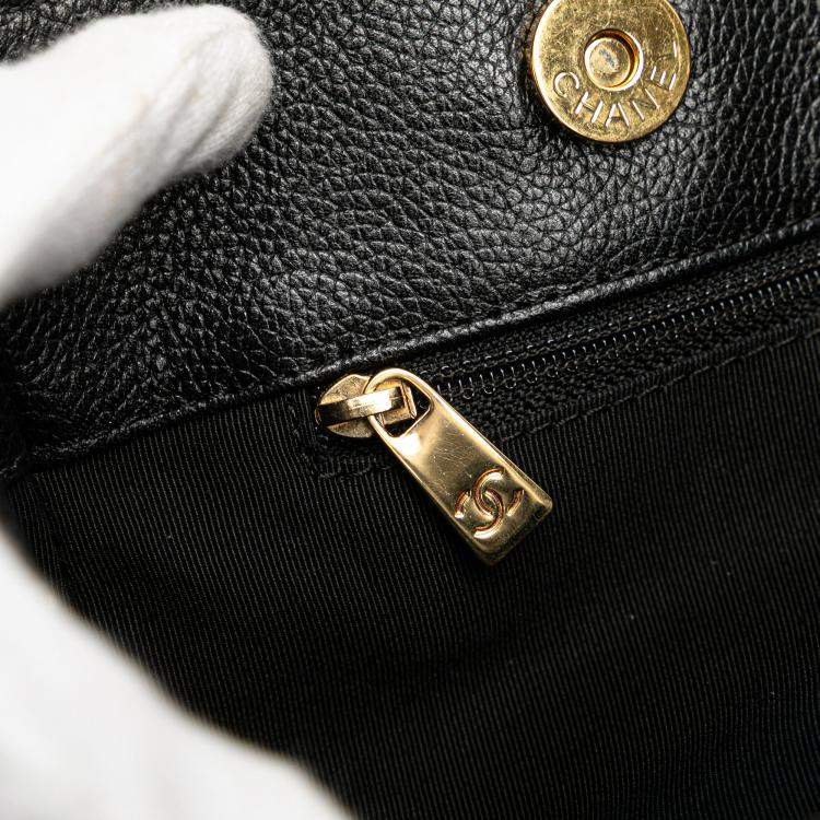 Pre Owned Chanel Black Medium Calfskin Executive Cerf Tote