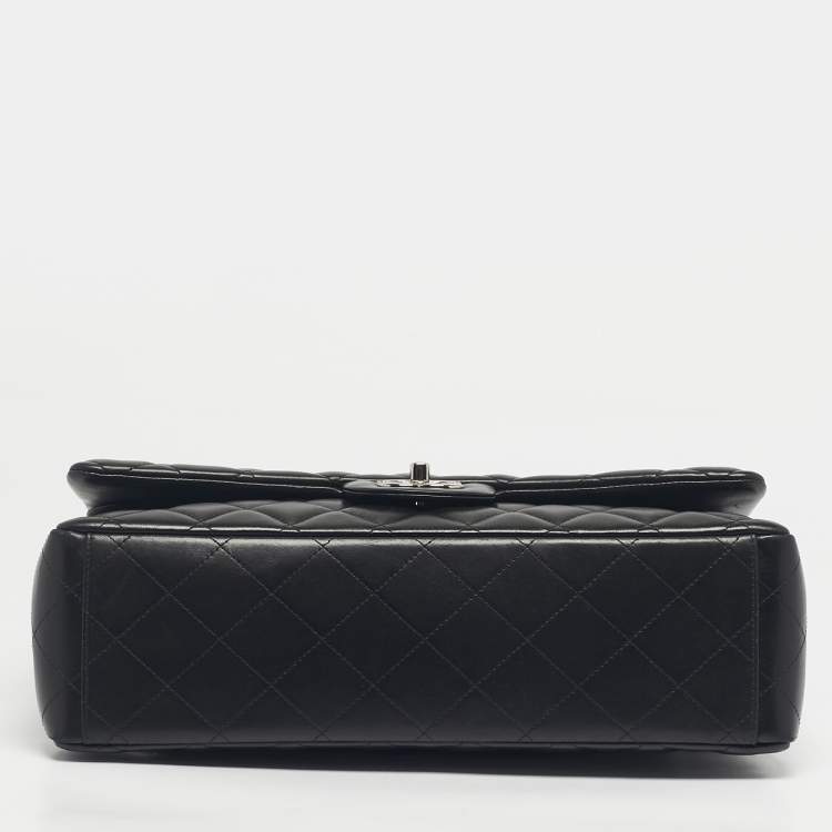 Pre Owned Chanel Black Quilted Leather Maxi Classic Double Flap Bag