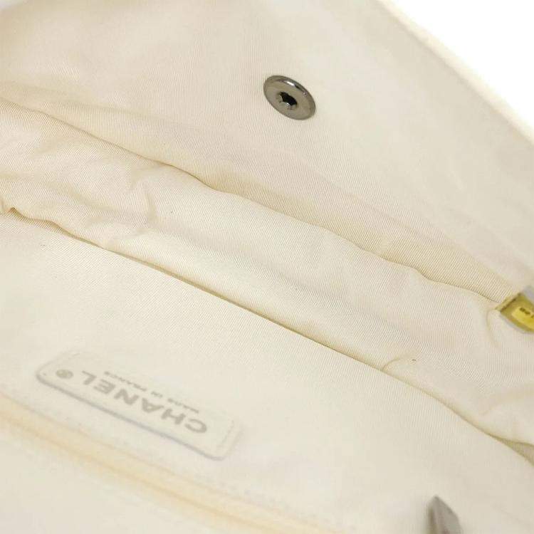 Pre Owned Chanel White Lambskin Hula Hoop Medium Handbag