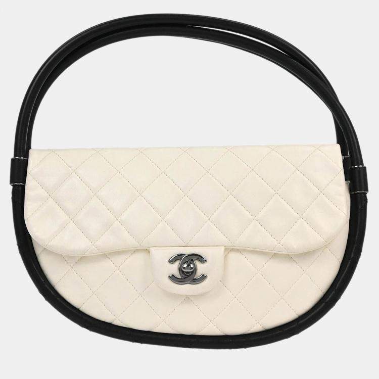 Pre Owned Chanel White Lambskin Hula Hoop Medium Handbag