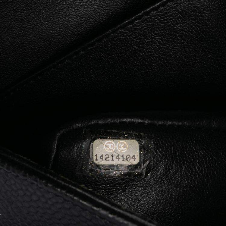 Pre Owned Chanel Black Medium Classic Caviar Double Flap