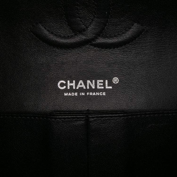 Pre Owned Chanel Black Medium Classic Caviar Double Flap