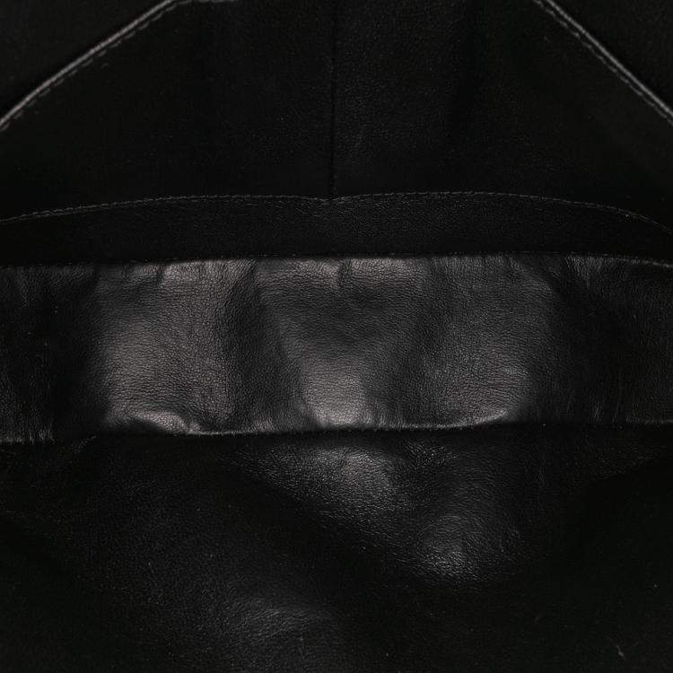 Pre Owned Chanel Black Medium Classic Caviar Double Flap