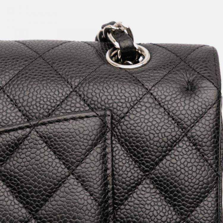 Pre Owned Chanel Black Medium Classic Caviar Double Flap