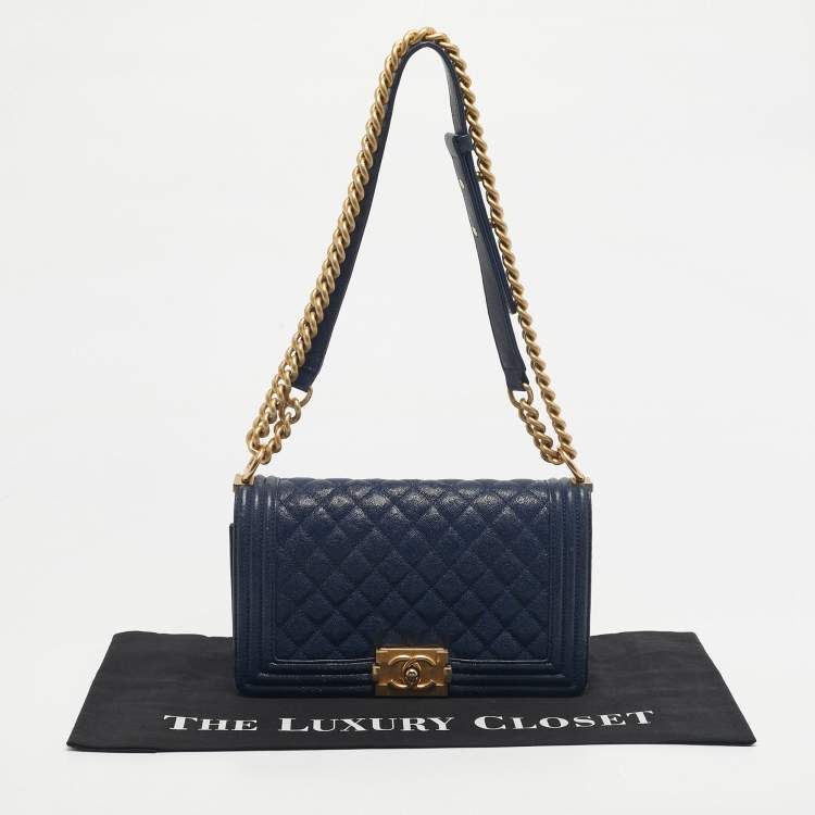 Pre Owned Chanel Navy Blue Caviar Quilted Leather Medium Boy Flap Bag