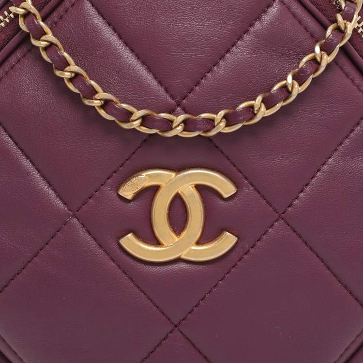 Pre Owned Chanel Purple Leather Diamond CC Chain Clutch