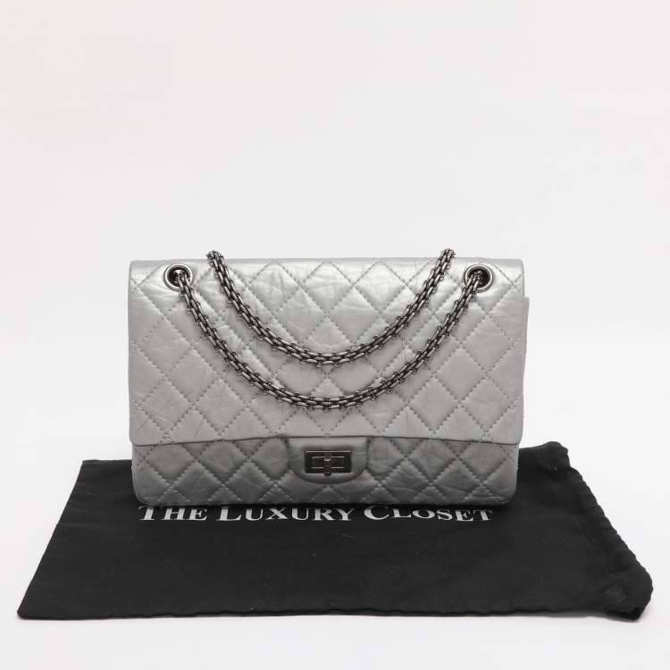 Pre Owned Chanel Silver Quilted Leather 226 Classic Reissue 2.55 Flap Bag